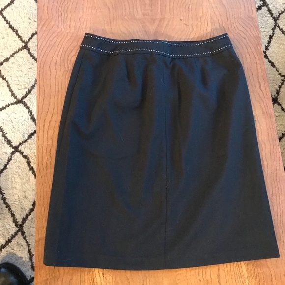 Black Skirt - Picture 4 of 6